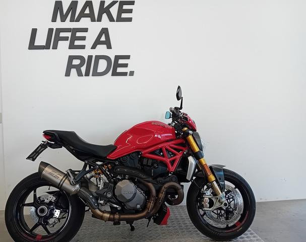 Ducati Monster 1200 S Red 2017 usata in vendita da Power Bike Aulla