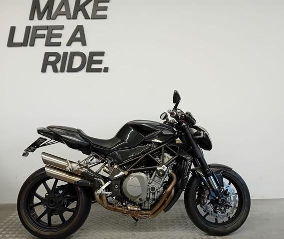 MV Agusta Brutale 750 S Gladio 2004 usata in vendita da Power Bike Aulla